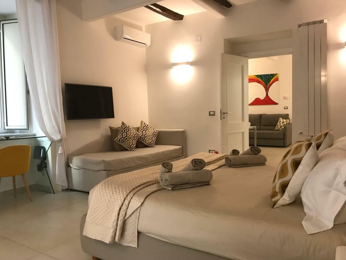 Napoli Plebiscito Apartment מראה חיצוני תמונה